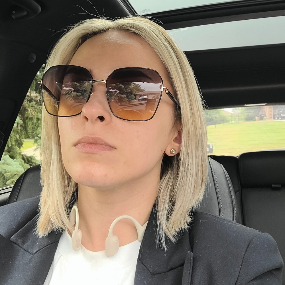 Meet your Posher, Olena